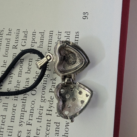 Heart-Shaped Silver Locket Necklace - Picture 3 of 7